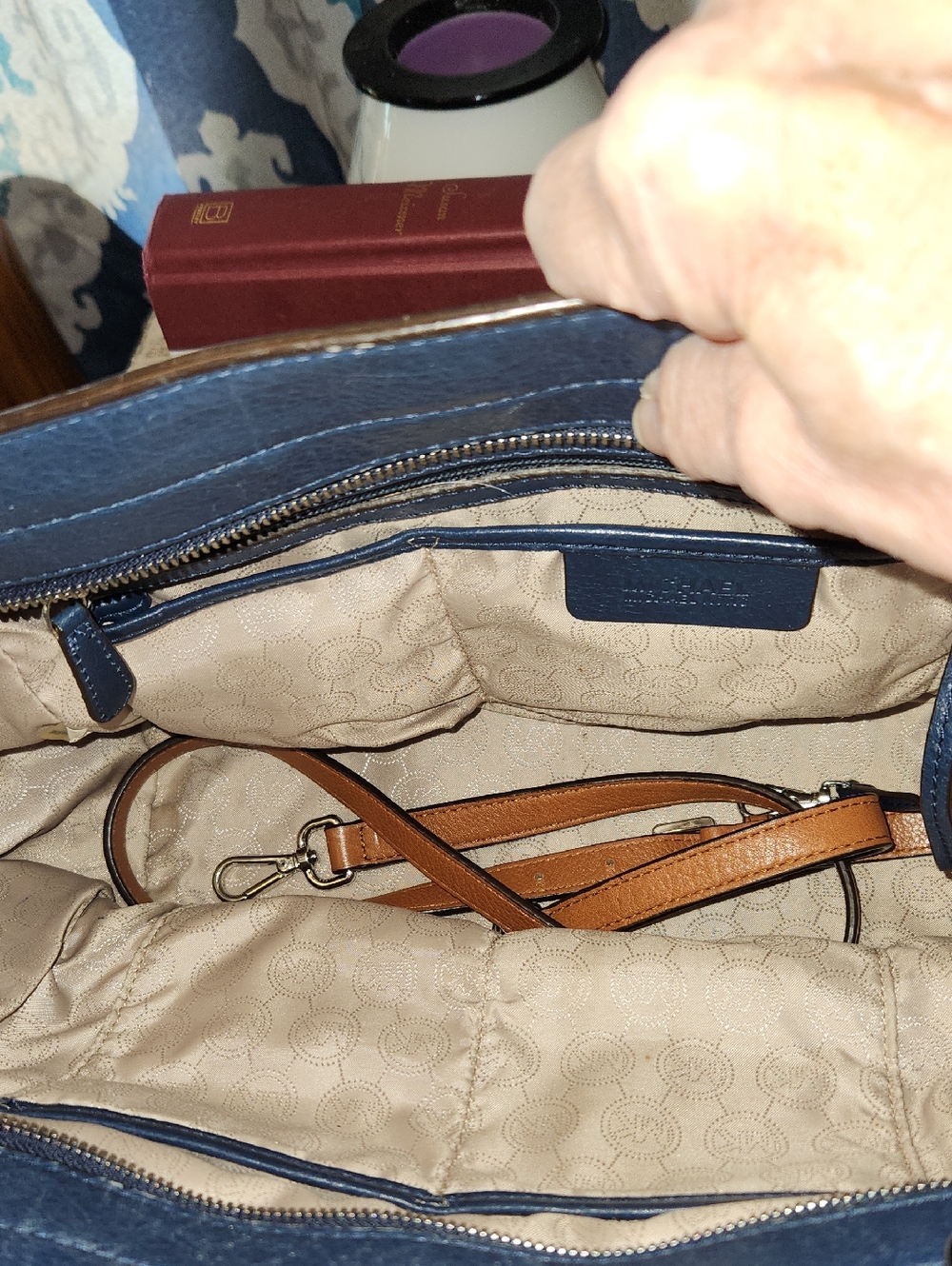 Leather Michael Kors Bag - Picture 7 of 12